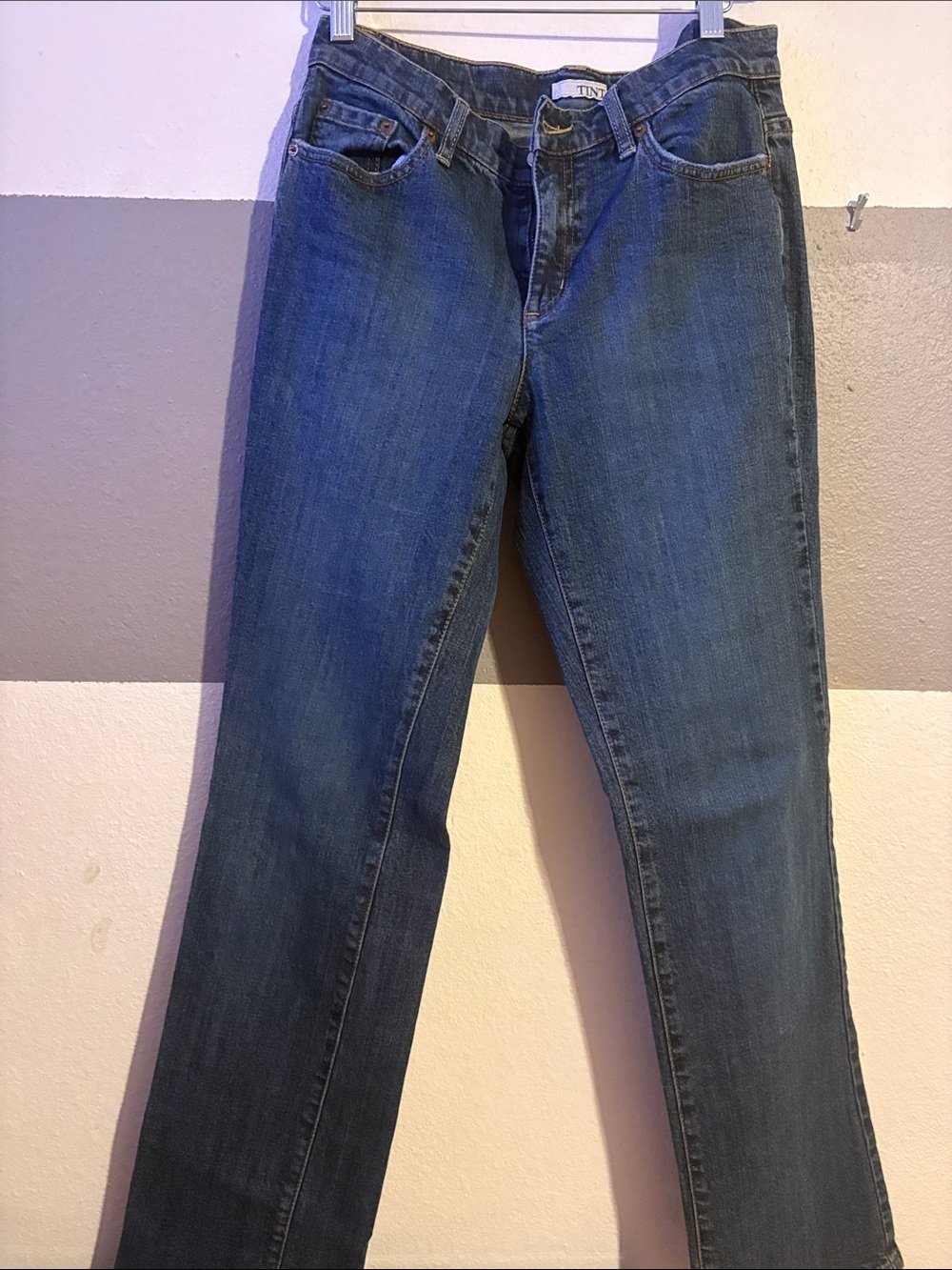 Women’s Tint Classic Blue Straight-Leg Jeans